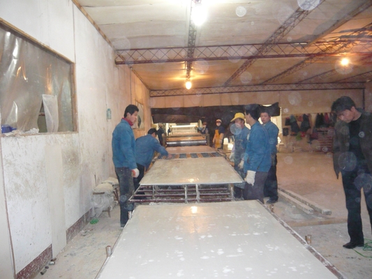 Plastic Vacuum Forming Machine with 0.8 - 1 MPa Air Source 48 / 68 KW Heating Power