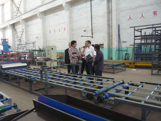 Adjustable Thick Roof Sheet Forming Machine , Roller Extruding Tiles Manufacturing Machine