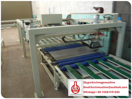 Automatic Vacuum Forming Machine with Glue Spreading Overlaying Drying Process